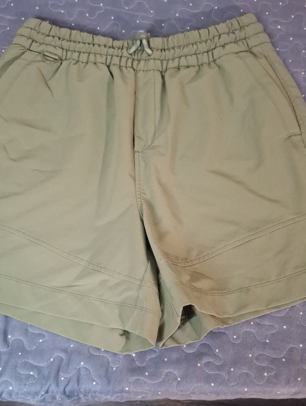Old Navy Olive Green Athletic Shorts size M Tall